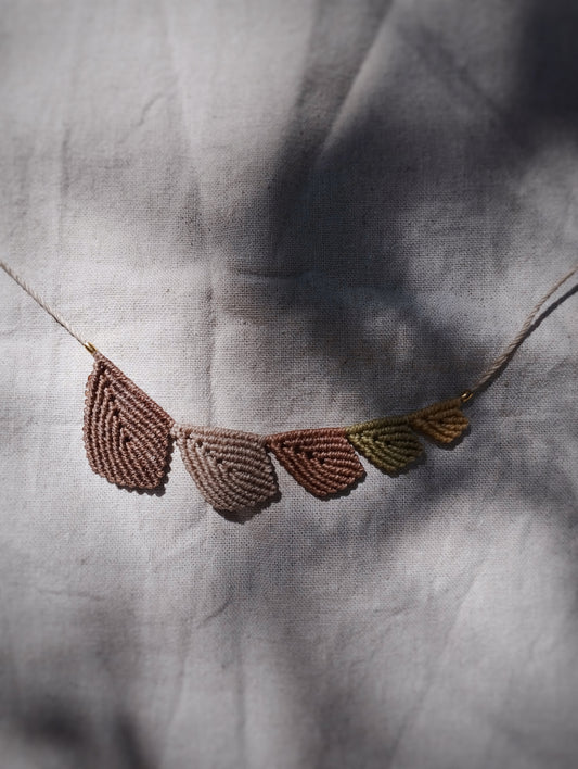 RAÍZ collar