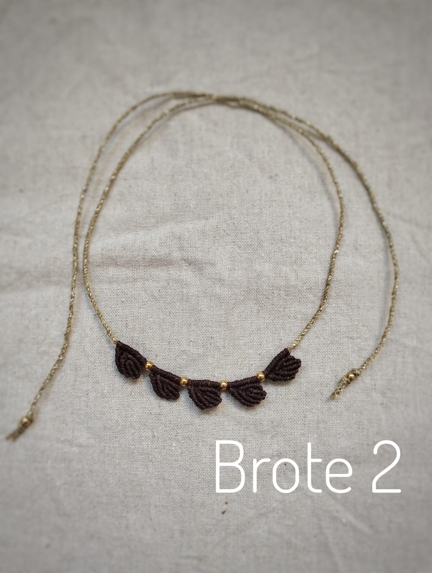 BROTE collar